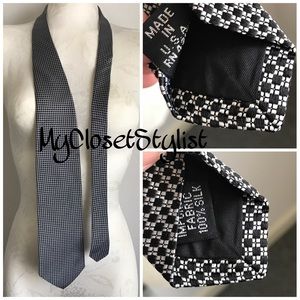 GEOFFREY BEENE Mod Silk Tie NWT Black Silver Check